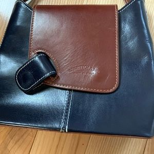 L'Artigiano Italian Leather crossbody bag